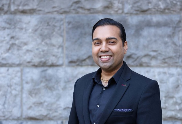 Drs. Vinesh Bansi
